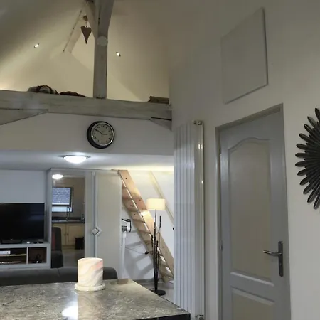 Duplex Spacieux Confort * ミュルーズ